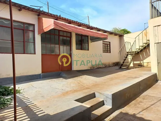 Casa com 348m² 4 quartos e 3 banheiros, à venda, no bairro Monte Belo em Londrina