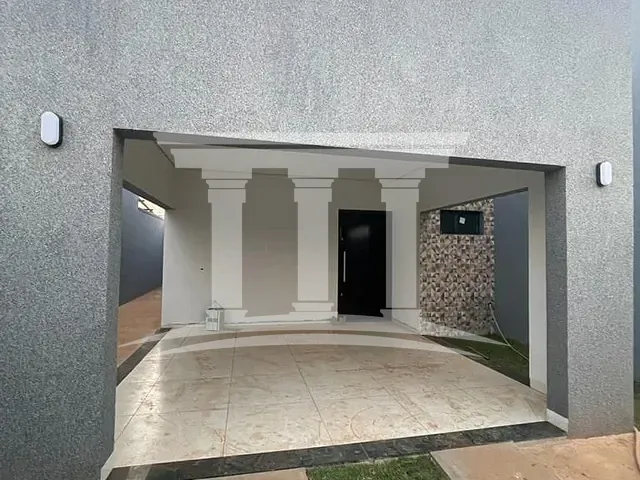 Casa com 217m², à venda, no bairro Jardim Curitiba em Sinop