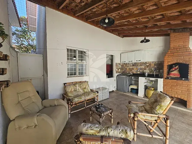 Casa 2 quartos e 1 banheiro, para alugar, no bairro Parque Villa Flores em Sumaré