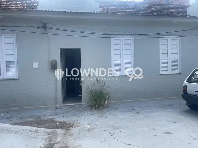 Casa 2 quartos e 1 banheiro, para alugar, no bairro Turiaçu em Rio de Janeiro
