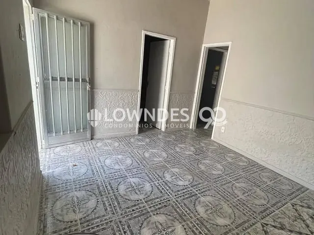 Casa 2 quartos e 1 banheiro, para alugar, no bairro Turiaçu em Rio de Janeiro
