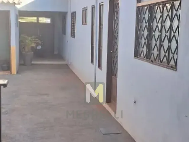Casa com 160m² 2 quartos e 2 banheiros, à venda, no bairro Jardim Amélia II em Serrana