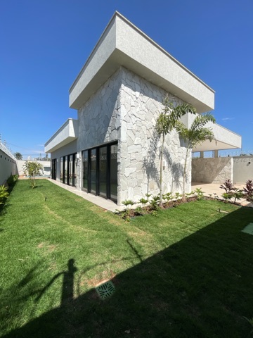 Casa com 432m² 4 quartos e 1 banheiro, à venda, no bairro Jardim Atlântico em Goiânia