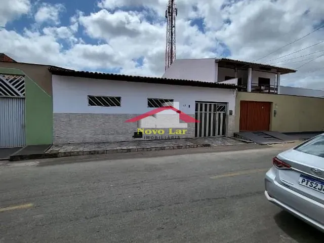 Casa com 220m² 3 quartos e 2 banheiros, à venda, no bairro Cohatrac I em São Luís