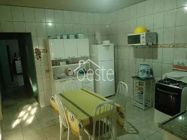 Casa com 166m² 3 quartos e 1 banheiro, à venda, no bairro Parque Olaria em Santa Bárbara D'Oeste