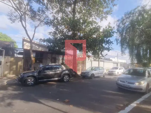Casa com 360m² 3 quartos e 1 banheiro, à venda, no bairro Caiçara em Belo Horizonte