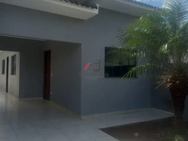 Casa com 150m² 3 quartos e 1 banheiro, à venda, no bairro Jardim Casa Grande em Arapongas