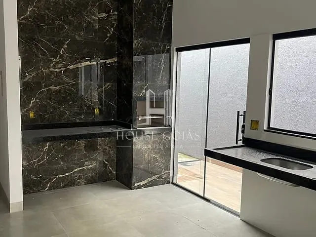 Casa com 125m² 2 quartos e 2 banheiros, à venda, no bairro Residencial Terra Santa em Trindade