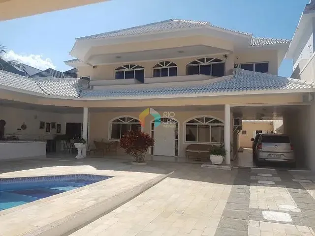 Casa com 650m² 5 quartos e 10 banheiros, à venda, no bairro Barra da Tijuca em Rio de Janeiro