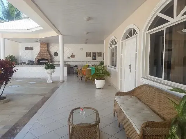 Casa com 650m² 5 quartos e 10 banheiros, à venda, no bairro Barra da Tijuca em Rio de Janeiro