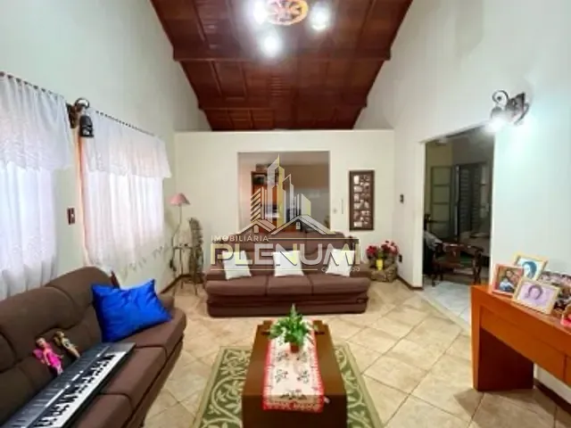 Casa com 405m² 4 quartos e 3 banheiros, à venda, no bairro Jardim São Paulo II em Rio Claro
