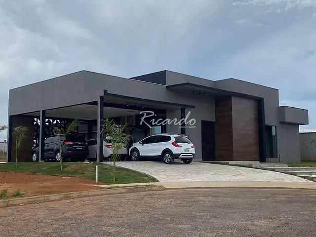 Casa com 1243m² 4 quartos e 6 banheiros, à venda, no bairro Setor Central em Guapó