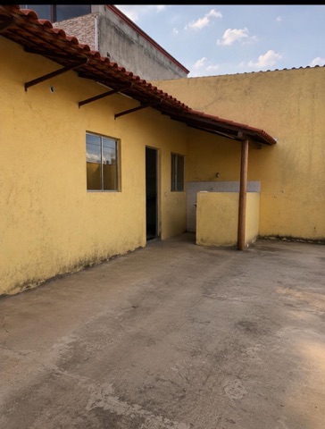Casa 2 quartos e 1 banheiro, à venda, no bairro Imperial em Santa Luzia