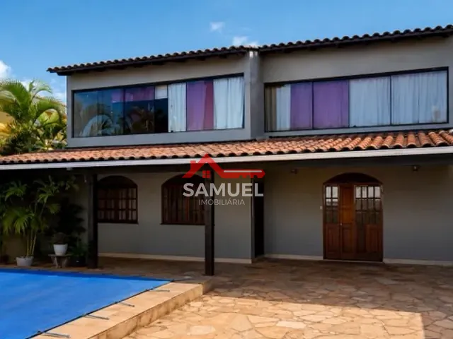 Casa com 400m² 5 quartos e 2 banheiros, à venda, no bairro Setor Habitacional Vicente Pires em Brasília