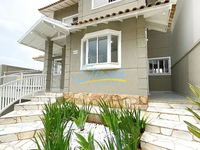 Casa com 250m² 3 quartos e 4 banheiros, à venda, no bairro Santa Rosa em Vinhedo
