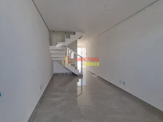 Casa com 112m² 2 quartos e 2 banheiros, à venda, no bairro Floramar em Belo Horizonte