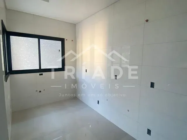Casa com 180m² 3 quartos e 1 banheiro, à venda, no bairro Iguaçu em Araucária