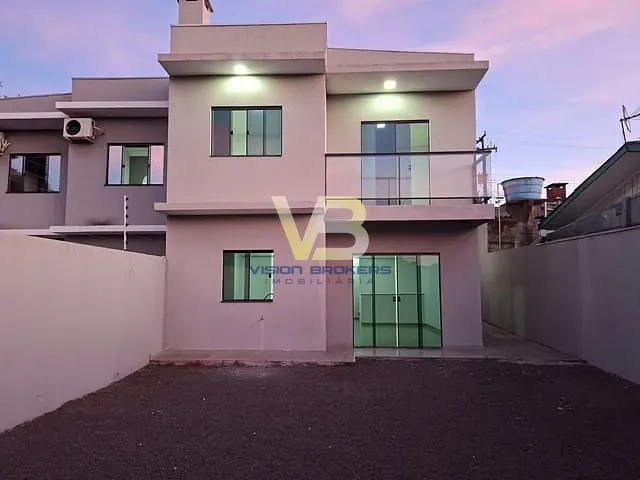 Casa com 243m² 3 quartos e 2 banheiros, à venda, no bairro Universitário em Cascavel