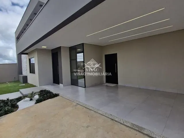 Casa com 224m² 3 quartos e 3 banheiros, à venda, no bairro Parque do Lago em Sinop