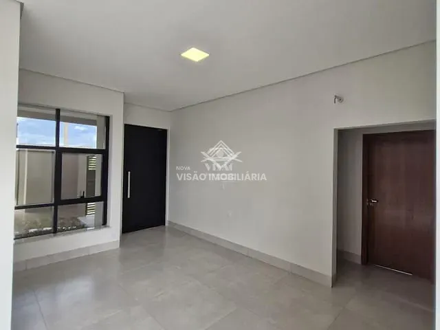 Casa com 224m² 3 quartos e 3 banheiros, à venda, no bairro Parque do Lago em Sinop