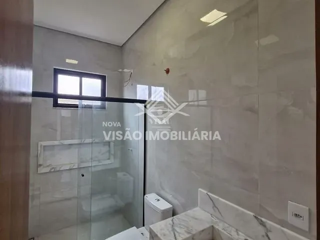Casa com 224m² 3 quartos e 3 banheiros, à venda, no bairro Parque do Lago em Sinop