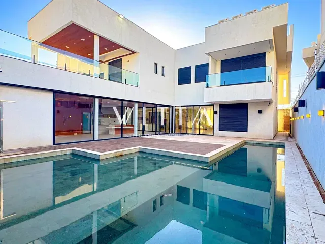 Casa com 800m² 5 quartos e 6 banheiros, à venda, no bairro Plano Diretor Sul em Palmas