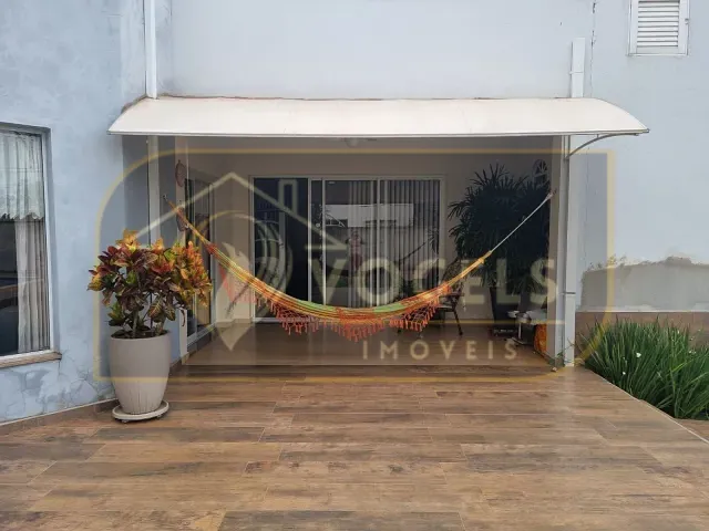 Casa 4 quartos e 3 banheiros, à venda, no bairro Jardim Holanda em Holambra