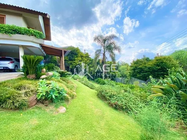 Casa com 819m² 4 quartos e 2 banheiros, à venda, no bairro Triângulo em Erechim