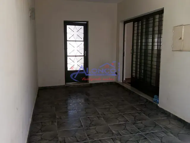 Casa com 276m² 2 quartos e 1 banheiro, à venda, no bairro Jardim Pereira do Amparo em Jacareí