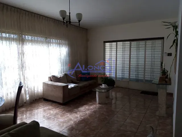 Casa com 276m² 2 quartos e 1 banheiro, à venda, no bairro Jardim Pereira do Amparo em Jacareí