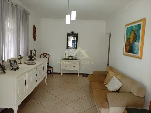 Casa 5 quartos e 1 banheiro, à venda, no bairro Aeroporto em Juiz de Fora