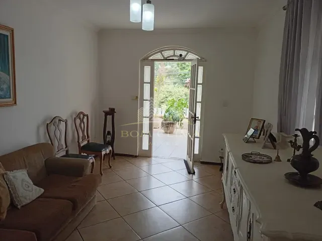 Casa 5 quartos e 1 banheiro, à venda, no bairro Aeroporto em Juiz de Fora