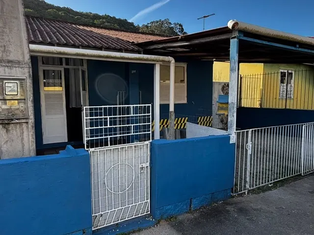 Casa com 64m² 2 quartos e 1 banheiro, para alugar, no bairro Saco dos Limões em Florianópolis