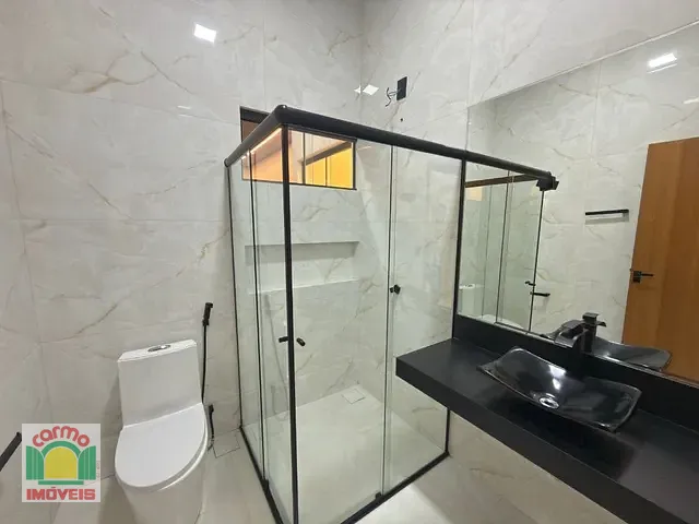 Casa com 200m² 3 quartos e 3 banheiros, à venda, no bairro Residencial Ayrton Senna em Anápolis