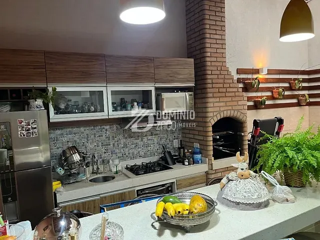 Casa com 143m² 3 quartos e 1 banheiro, à venda, no bairro Recreio dos Bandeirantes em Uberaba