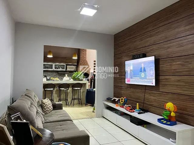 Casa com 143m² 3 quartos e 1 banheiro, à venda, no bairro Recreio dos Bandeirantes em Uberaba
