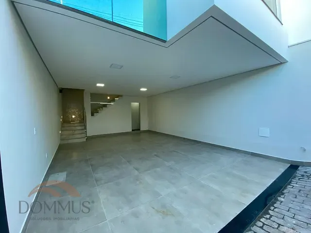Casa com 180m² 3 quartos e 2 banheiros, à venda, no bairro Jardim Panorama em Ipatinga