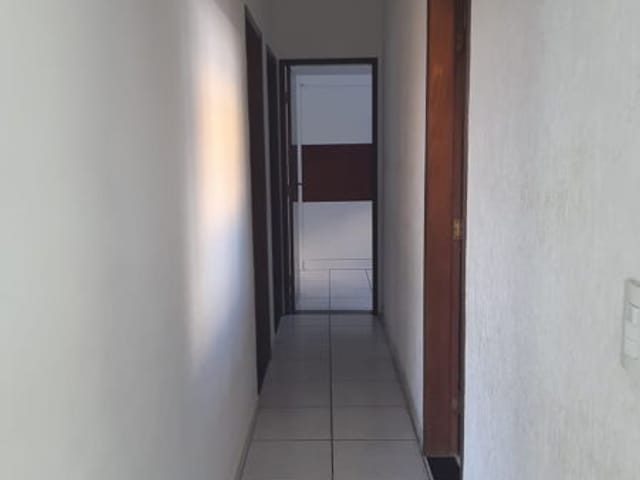 Casa com 270m², à venda, no bairro Parque São Luís em Taubaté
