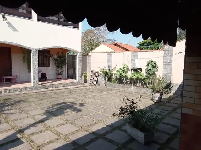 Casa com 360m² 5 quartos e 3 banheiros, à venda, no bairro Jardim Polastri em Quatis
