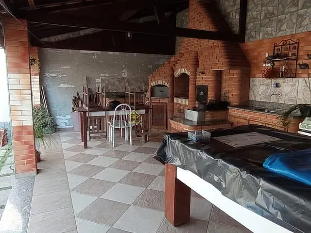 Casa com 360m² 5 quartos e 3 banheiros, à venda, no bairro Jardim Polastri em Quatis