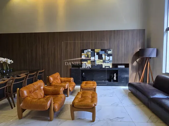 Casa 3 quartos e 5 banheiros, à venda, no bairro Esperança em Londrina