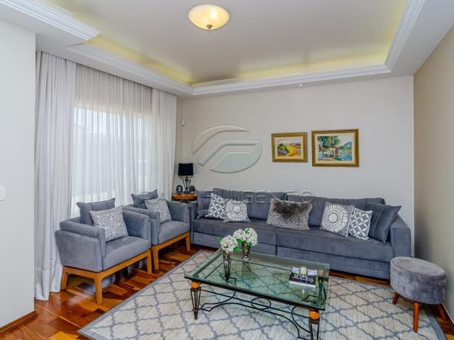 Casa com 500m² 3 quartos e 4 banheiros, à venda, no bairro Granville Parque Residencial em Londrina