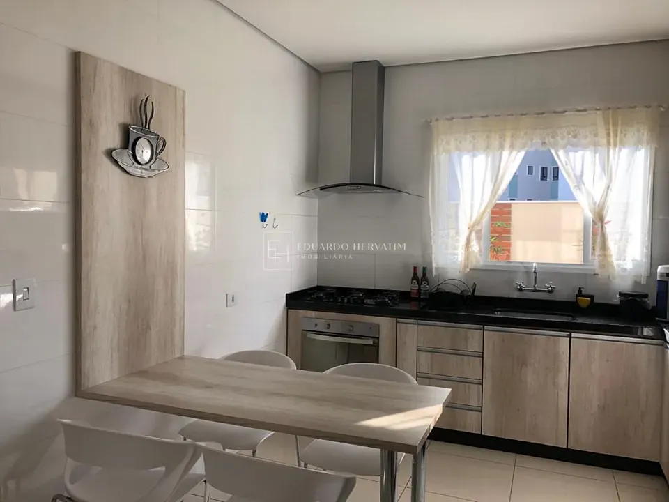 Casa, 4 quartos, 220 m² - Foto 9