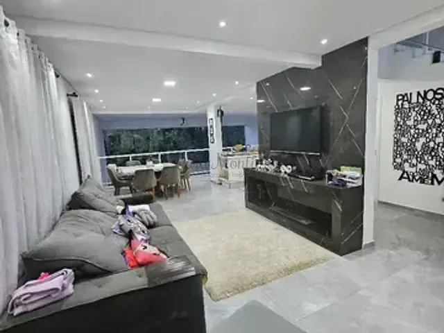 Casa com 500m² 3 quartos e 3 banheiros, à venda, no bairro Chácara Roselândia em Cotia