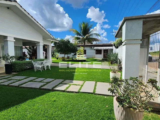 Casa com 340m² 3 quartos e 1 banheiro, à venda, no bairro Parque Universitário em Sorriso