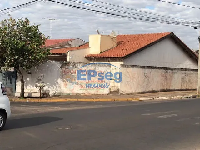 Casa com 295m² 3 quartos e 1 banheiro, à venda, no bairro Vila Alto Paraíso em Bauru