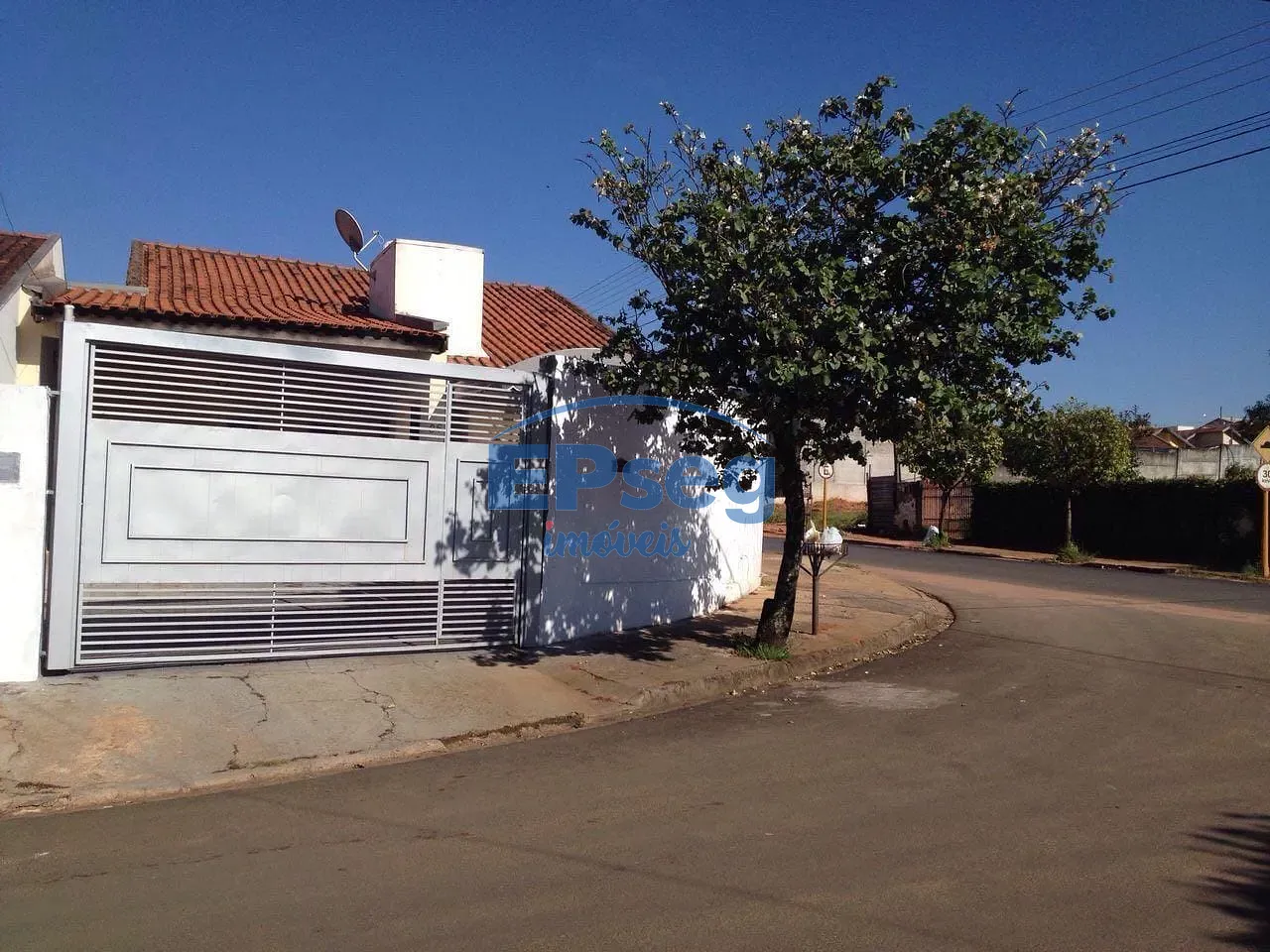 Casa, 3 quartos, 181 m² - Foto 1