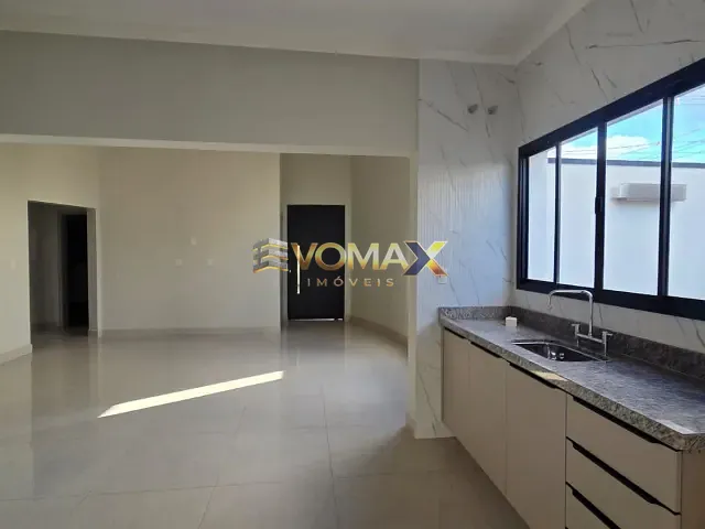 Casa 3 quartos e 3 banheiros, à venda, no bairro Vila Popular em Itapetininga