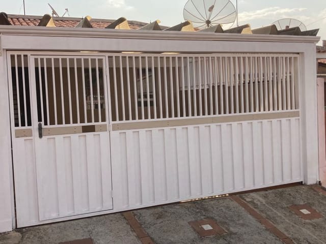Casa 3 quartos e 2 banheiros, à venda ou para alugar, no bairro Parque Santa Maria em Tatuí