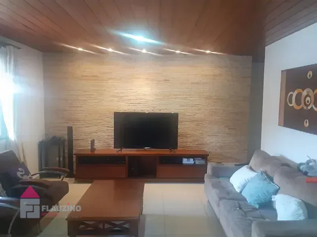 Casa com 330m² 4 quartos e 5 banheiros, à venda, no bairro Jardim Santa Efigênia em São Paulo